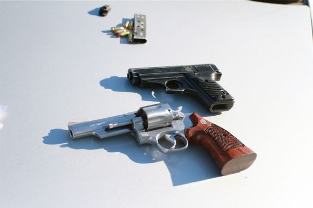 Seatbelt violation traffic stop leads to gun arrest