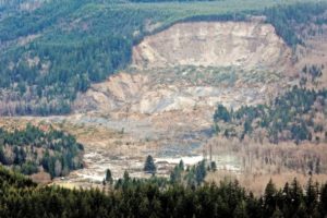 No ‘signs of life’ after huge landslide