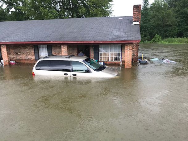 Flash flood causes evacuations near Poorhouse Road