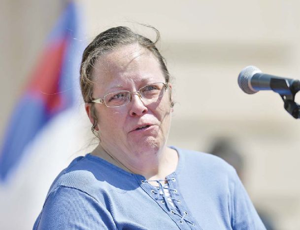 Kentucky clerk still won’t issue same-sex marriage licenses