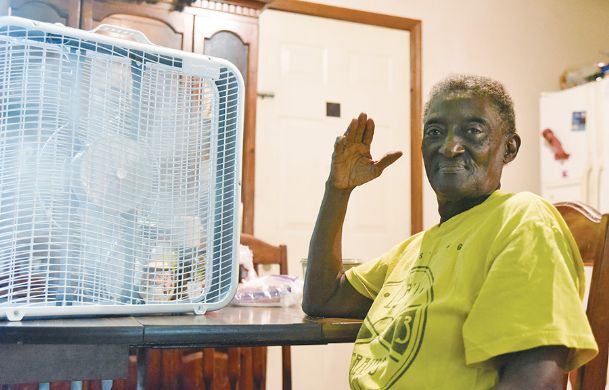 Lowndes elderly beat heat with fans