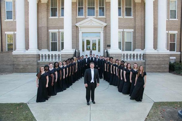 Chamber Singers make ready for concert, Scotland tour