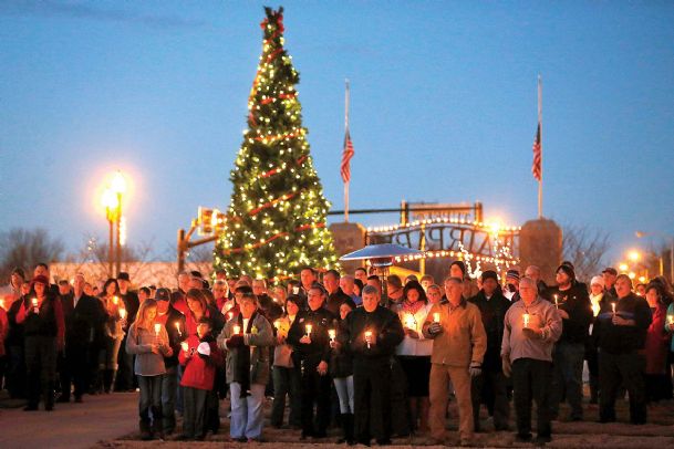 Tupelo holds vigil for killed, wounded officers