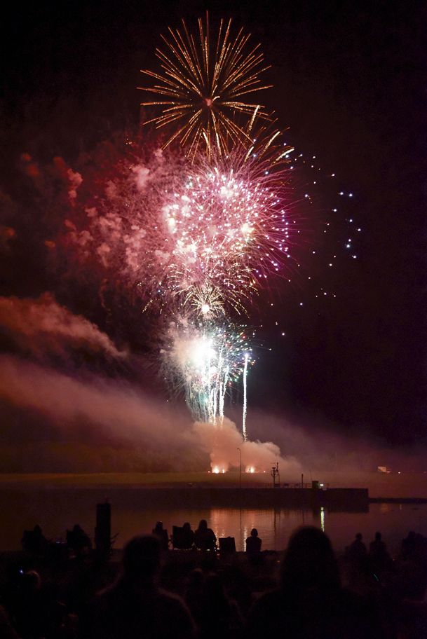 Fireworks  on the Water set for July 1