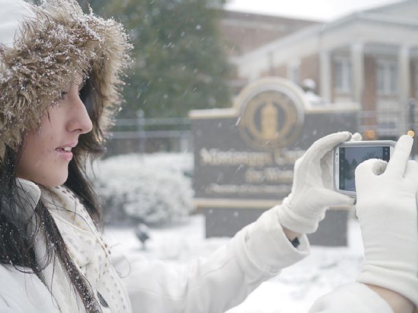 Snowstorm descends on Golden Triangle