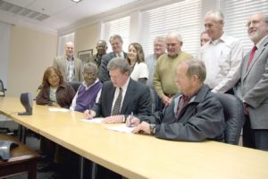 Starkville signs on with Link