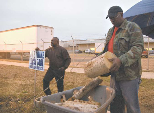 Strike, waiting continue at Omnova plant