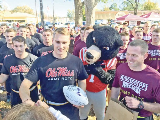 Jeb Bush to attend Egg Bowl