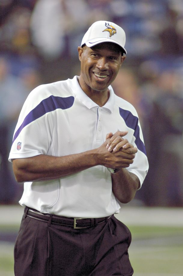 Leslie Frazier Fired as Head Coach of Minnesota Vikings