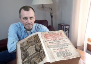 Man recovers stolen 300-year-old family Bible