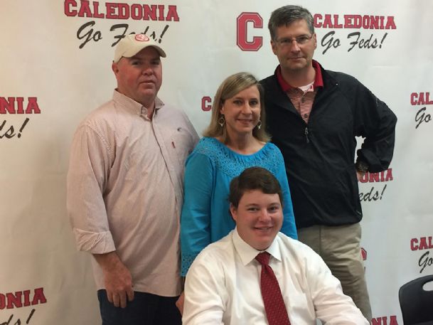 Caledonia’s Humber signs with Itawamba C.C. in golf