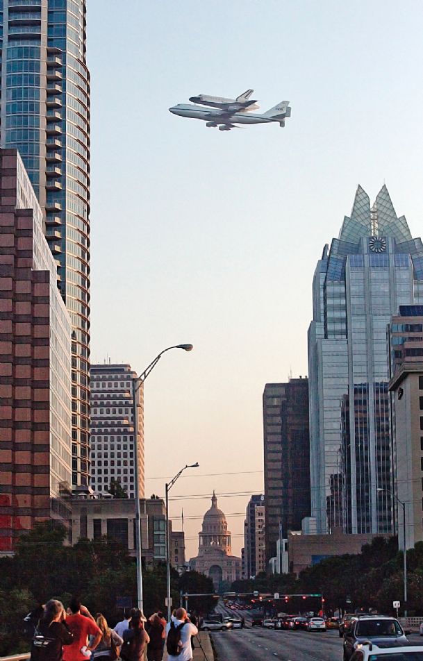 Shuttle to sightsee around Calif. with low flyovers