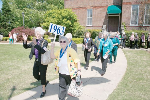 The W celebrates 40th anniversary of nursing program