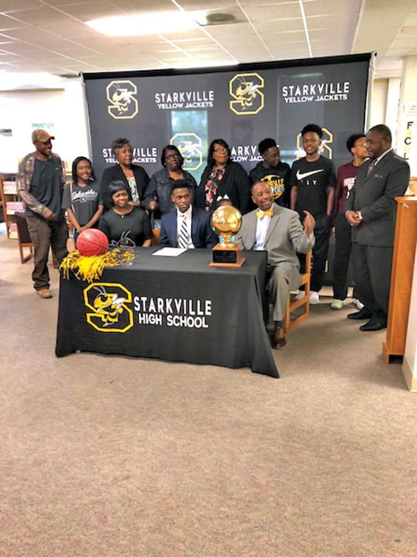 Starkville High’s Rogers signs with Jones County JC