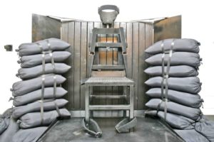 Vote for firing squad shows frustration with drug shortages