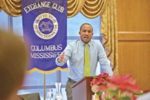 Colom speaks to Exchange Club