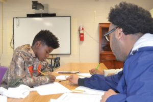 Students teaching students: Columbus High seniors volunteer for elementary mentoring pilot program