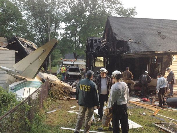 Four bodies pulled from wreckage of Conn. plane crash