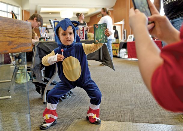 Letting out their ‘inner geek’: Second Columbus Comic Con bigger, better than last year