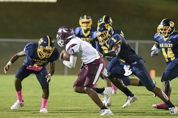 Sanders scores twice in fourth quarter as West Lowndes knocks off No. 2 Smithville