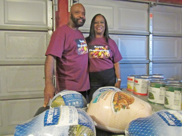 Columbus volunteers ask for donations to cook, deliver Thanksgiving meals to those in need