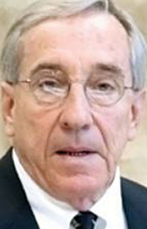 Former county administrator passes away