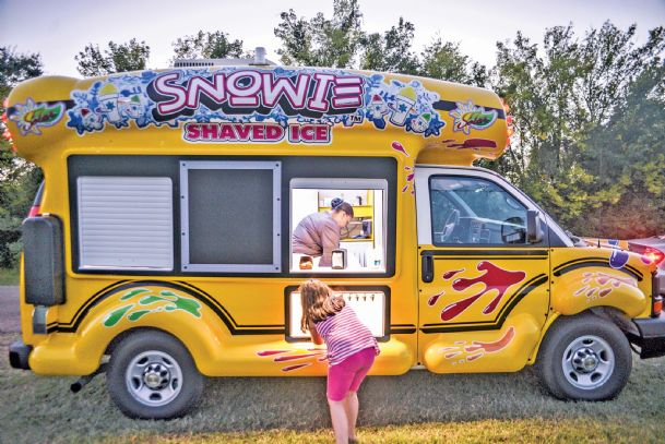 Couple starts Columbus snow cone biz