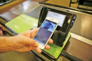 Retail skirmish blocks Apple Pay at checkout line