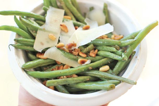 Want to eat healthier? Move sides to the center of the plate