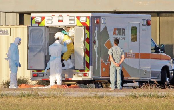 Obama weighs Ebola czar; Texas toughens monitoring