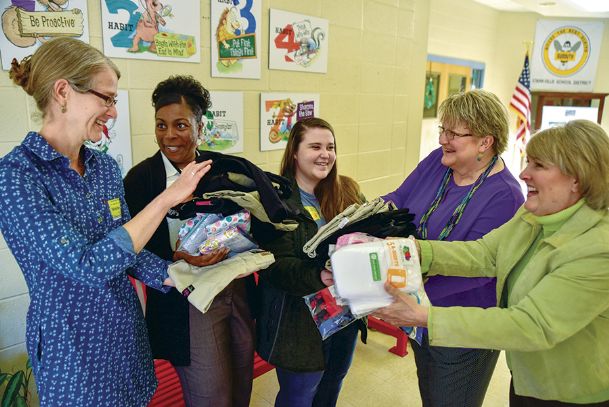 Donation highlights clothes closet needs at local schools