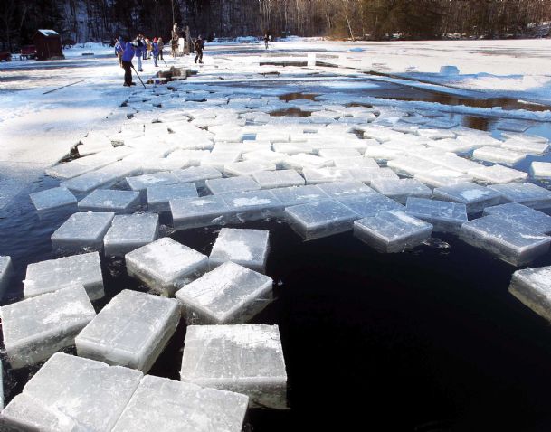 Cold weather means early N.H. ice harvest