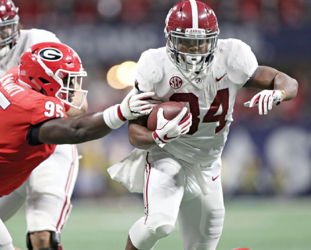 Saturday's football: Hurts is unlikely hero as Alabama rallies past Georgia