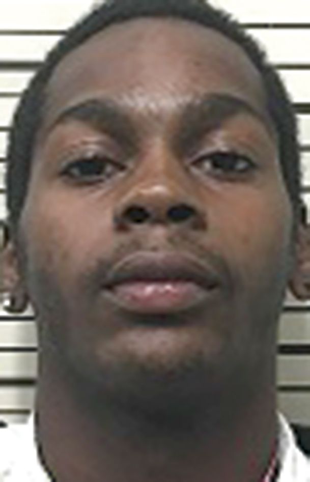 Man indicted for sex with student in SHS locker room