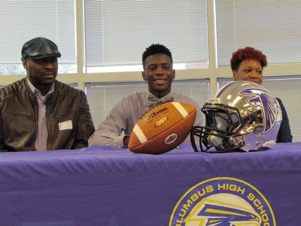 Columbus High has five players sign to play in college