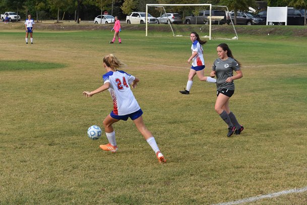 Heritage Academy girls soccer doesn’t let up against Laurel HomeSchool