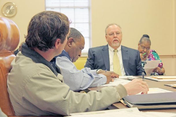 County administrator candidates down to three