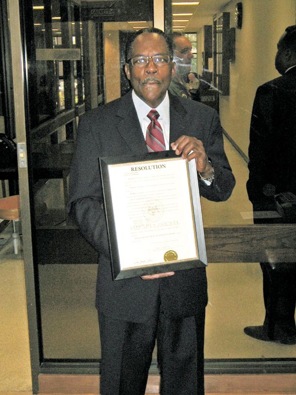 Lowndes County honors Rep. Ellis with resolution