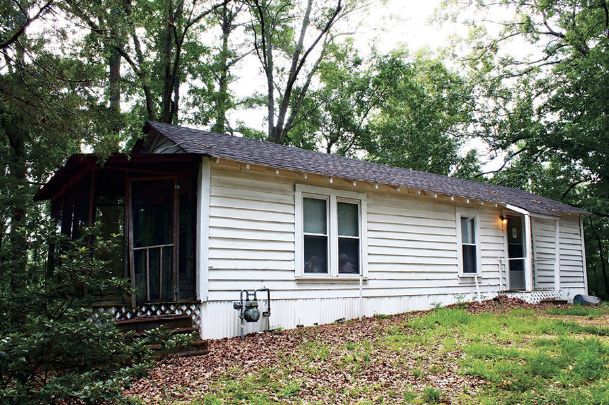 Upcoming auction offers Tupelo property with Presley family ties