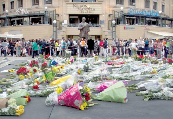 Massive crowds, world leaders to honor Mandela