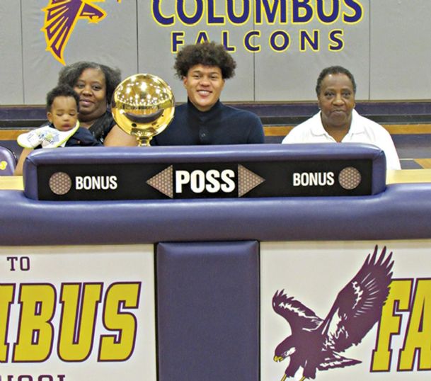 Johnson signs with Holmes Community College