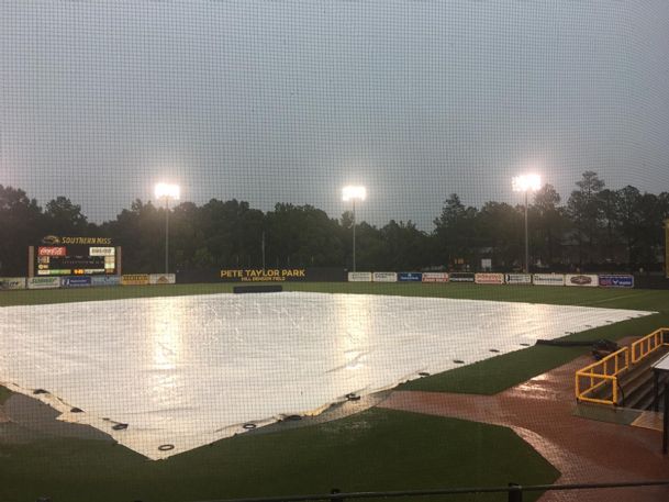 Rain makes Bulldogs wait another day