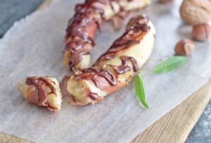 Chocolate-prosciutto-peanut grilled bananas? Yes!