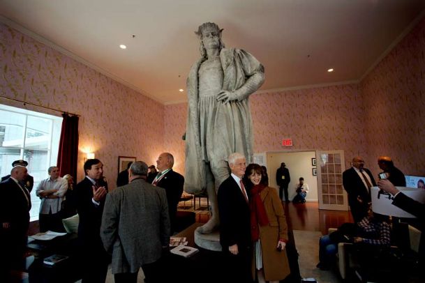 Living room built around NYC Columbus statue a hit