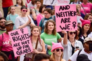 Registering their dissent: Nearly 1,000 attend Women’s March in Jackson