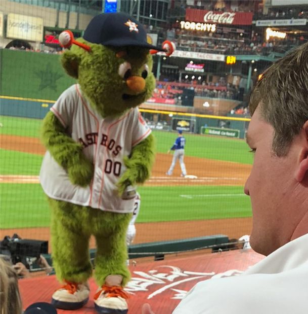 Astros Mascot Orbit Goes Streaking Across Minute Maid Park for His