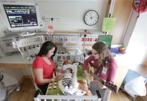 Tiny preemies get a boost from live music therapy