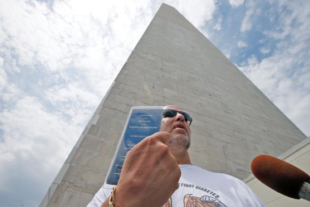 Washington Monument reopens