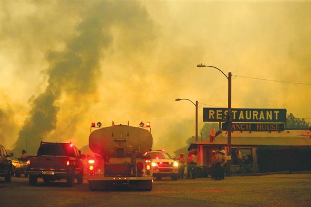 Arizona wildfire kills 19 members of elite crew