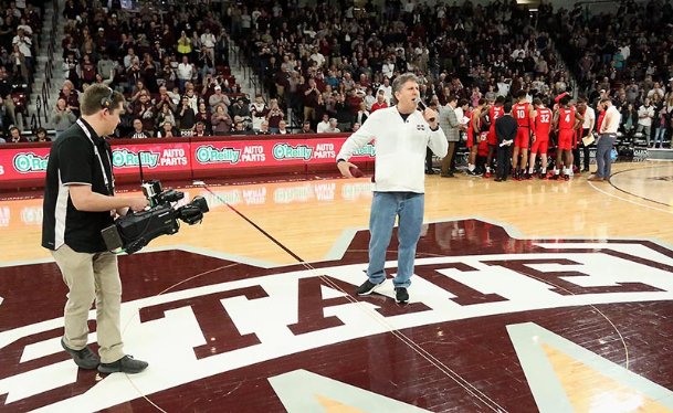 ‘That’s just sort of like seeing the presents under the tree’: How the coronavirus is impacting Mike Leach’s first spring at Mississippi State
